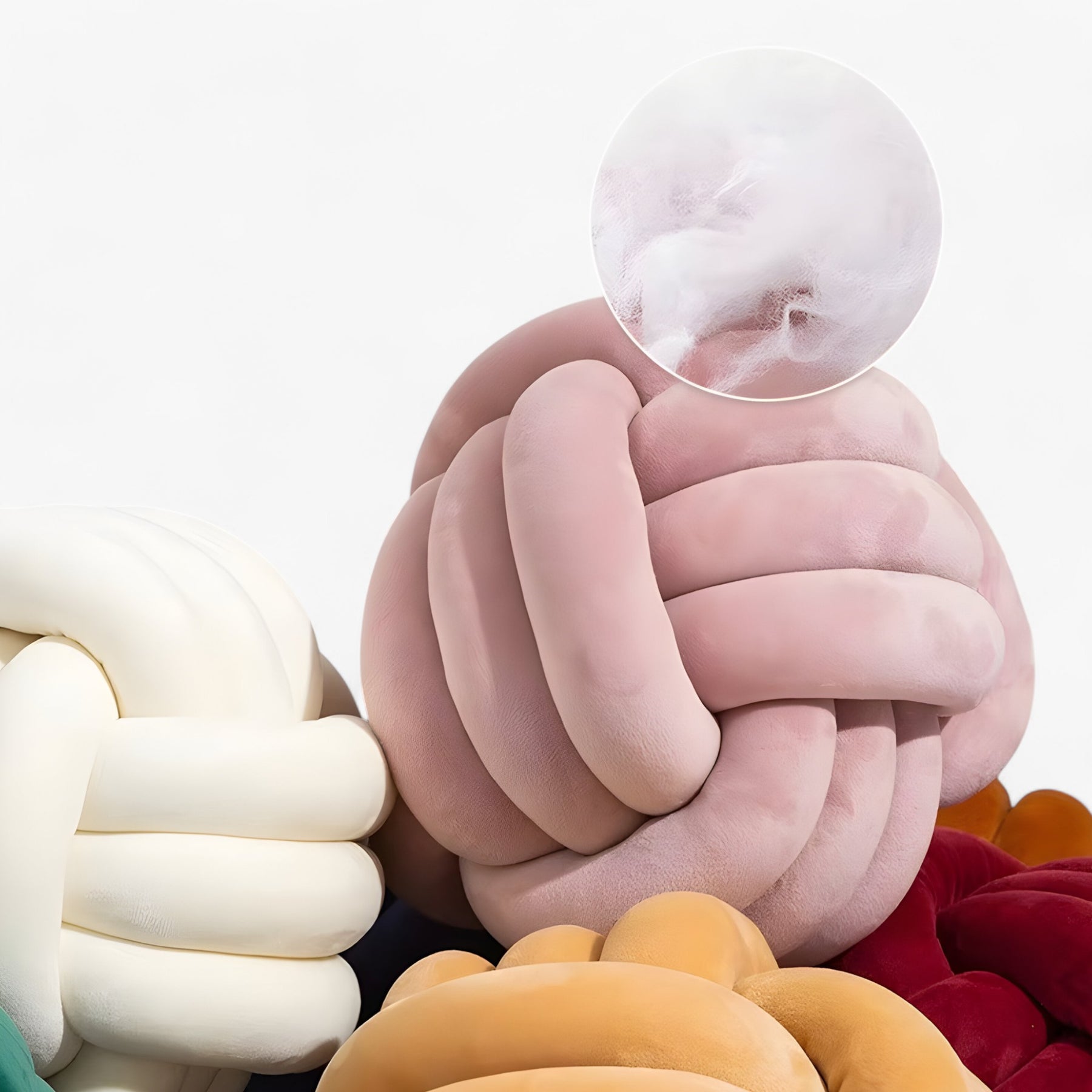 home & garden : Ellie | Ronde Knoop Kussen - Knus en Decoratief in van Pantino