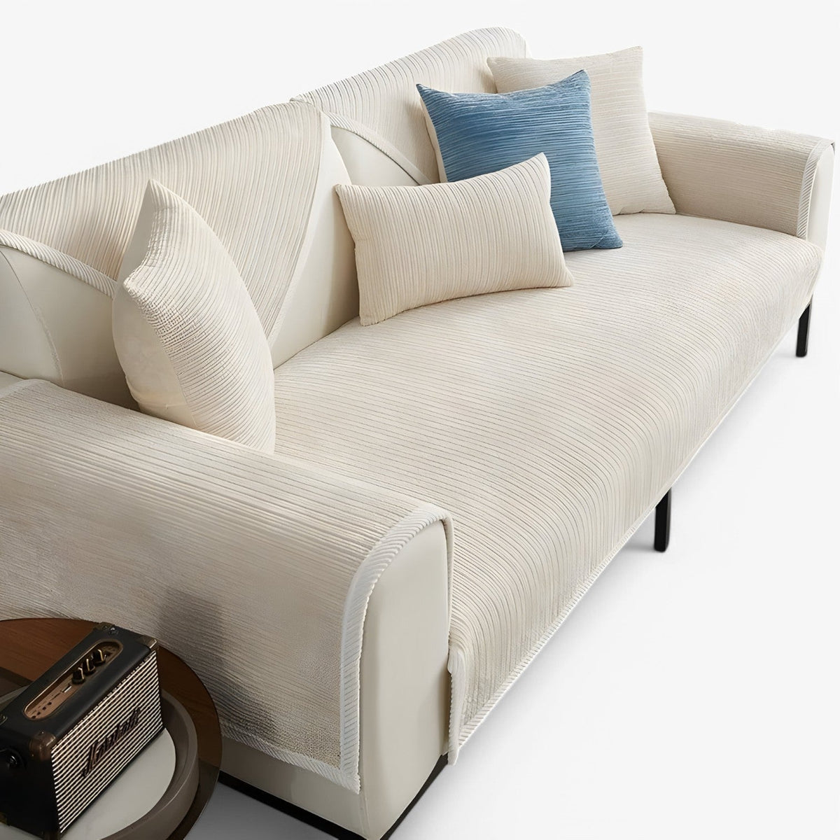 Cade | Gestreepte chenille bankhoes – Beschermt en verfraait uw bank- €25 : Cade | Gestreepte chenille bankhoes – Beschermt en verfraait uw bank in van Pantinoshop