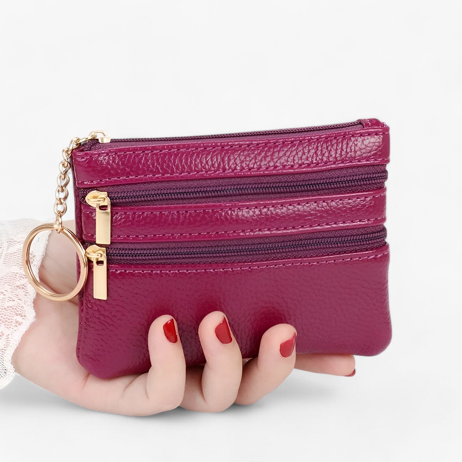 bags : Ghie| Schoudertas voor vrouwen – Compakt en elegant met drie ritsen in paars van Pantino