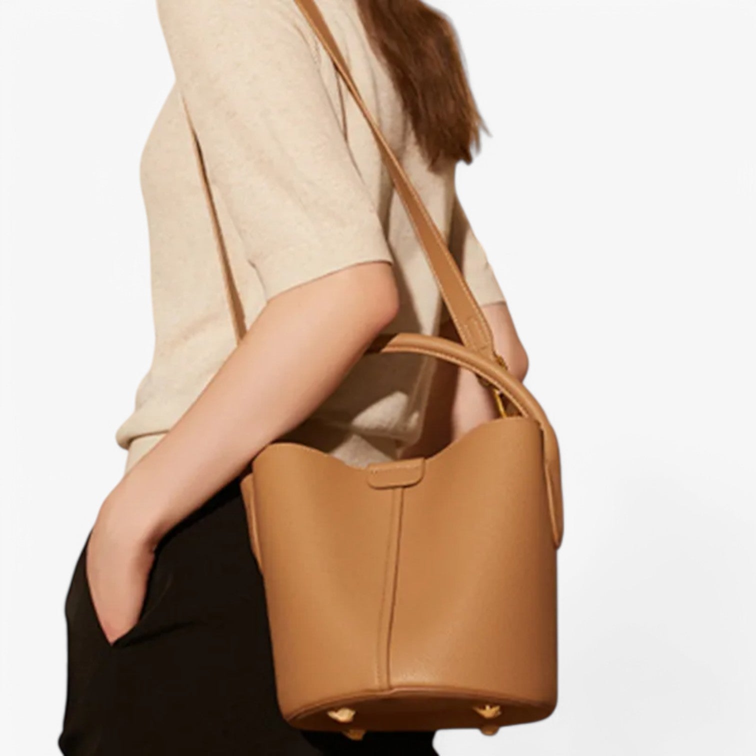 bags : Ella | Compacte en stijlvolle leren schoudertas in van Pantino