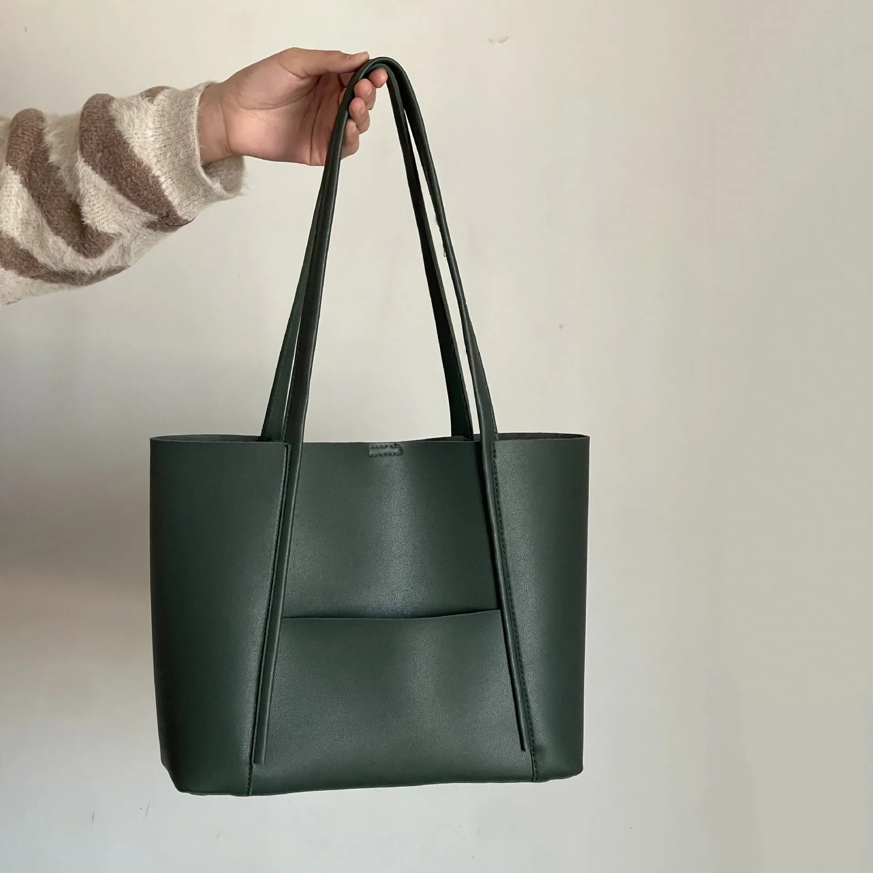 : Stella Top-Handle Bag in van Pantino