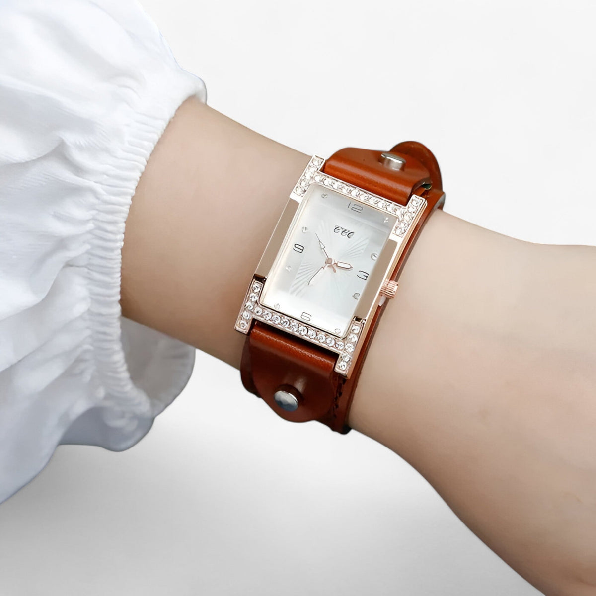 Orla | Damen quartsuurwerk horloge met leren band voor koppels - €25 : Orla | Damen quartsuurwerk horloge met leren band voor koppels in van Pantinoshop