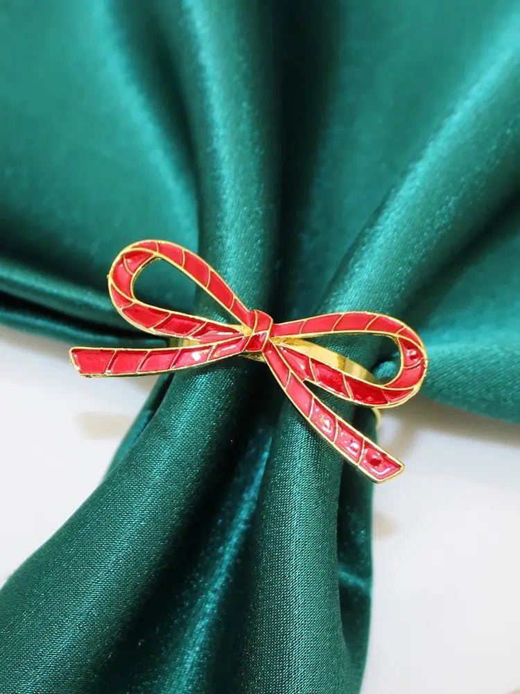 home & garden : Vakantie Elegantie | 6 Kerstservettenringen met Dennenappels - Perfect in W van Pantinoshop