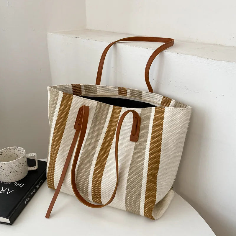 bags : Striped Bag in Brown van Pantino