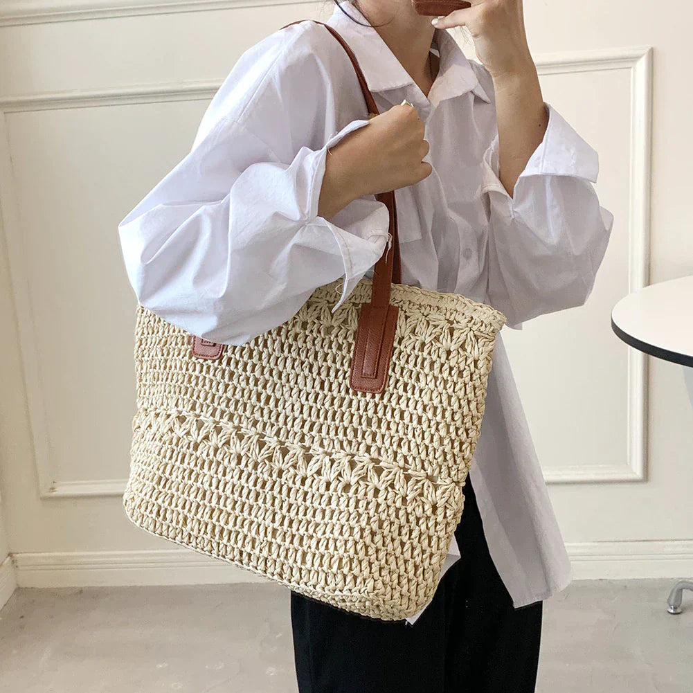 bags : Genevieve - Chique strotas met leren riemen in Beige van Pantino