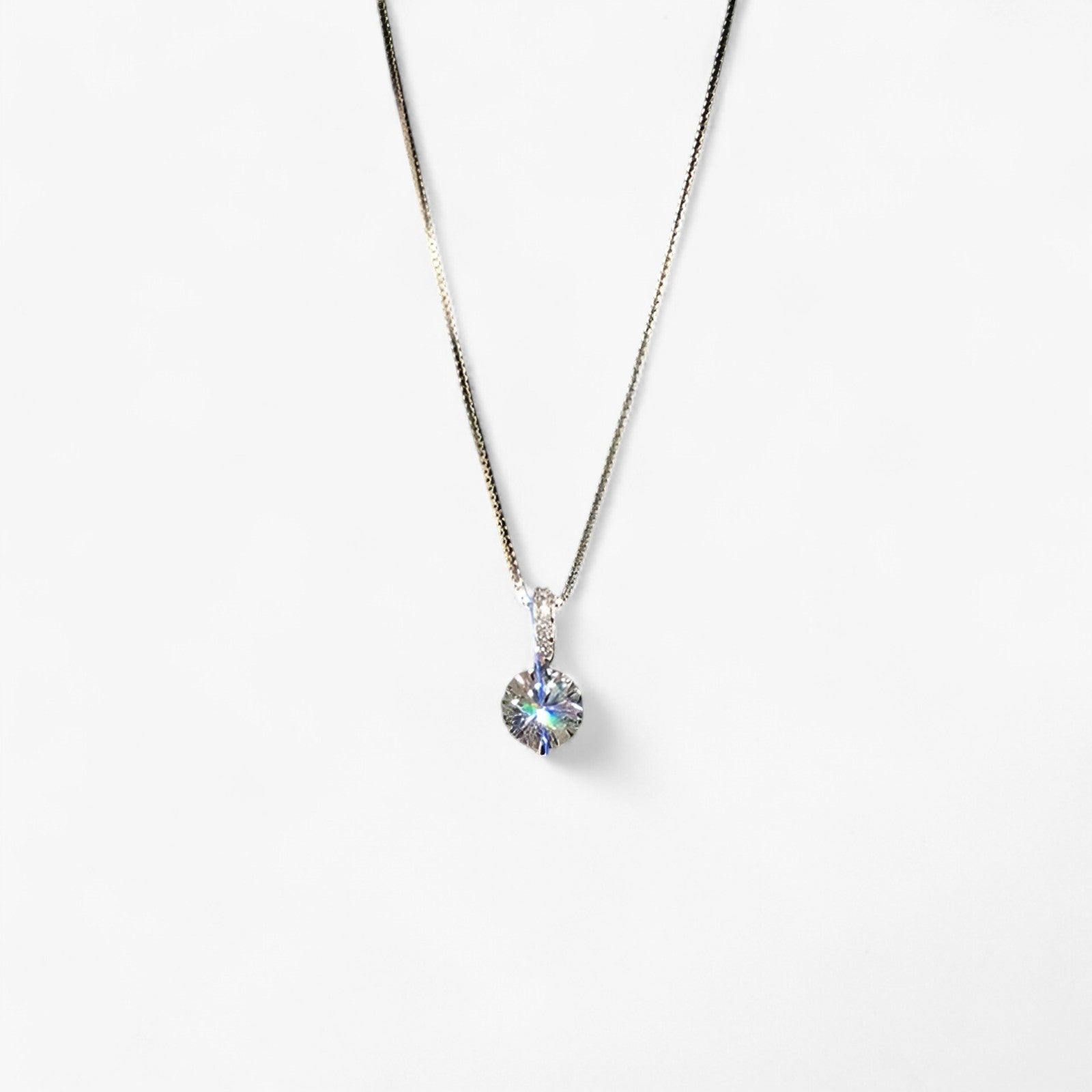 accessories : Jane| Zilvergeplateerde halsketting met zircon - elegante minimalistische charme in van Pantino