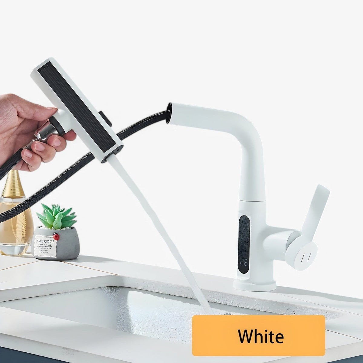 Kirkan | Verkenning – Digitale temperatuur en uitschuifbare wateruitloop- €25 : Kirkan | Verkenning – Digitale temperatuur en uitschuifbare wateruitloop in wit van Pantinoshop