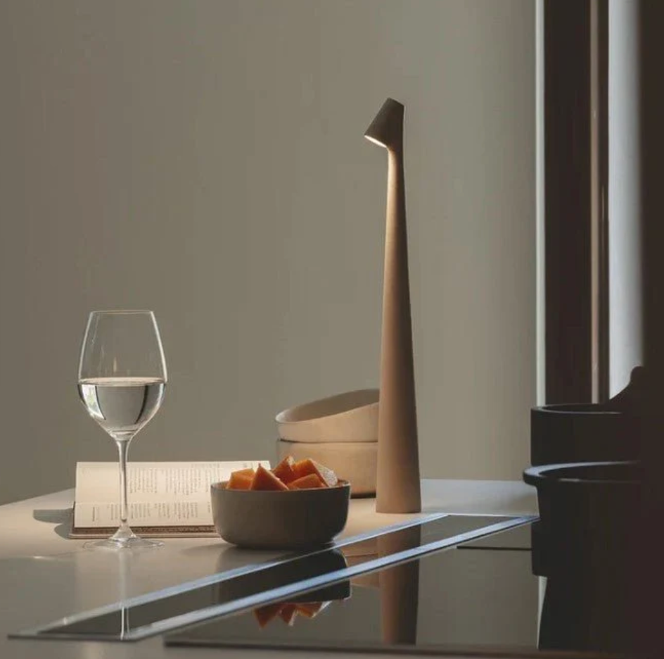 home & garden : LuminaTouch | Bordlampe med touchkontrol in van Pantinoshop