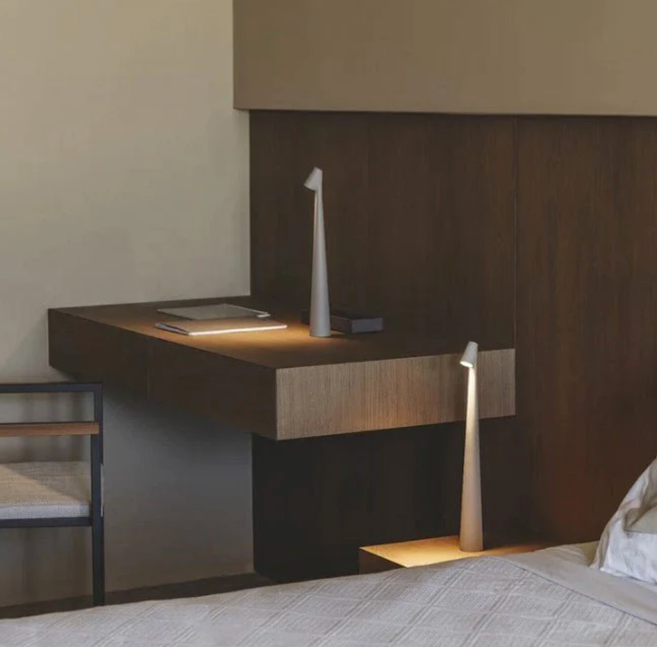 LuminaTouch | Tafellamp met aanraakbediening- €25 : LuminaTouch | Bordlampe med touchkontrol in van Pantinoshop