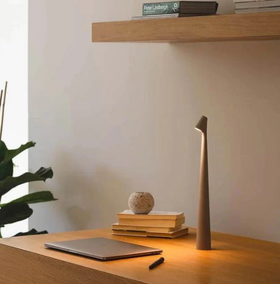 LuminaTouch | Tafellamp met aanraakbediening- €25 : LuminaTouch | Bordlampe med touchkontrol in van Pantinoshop