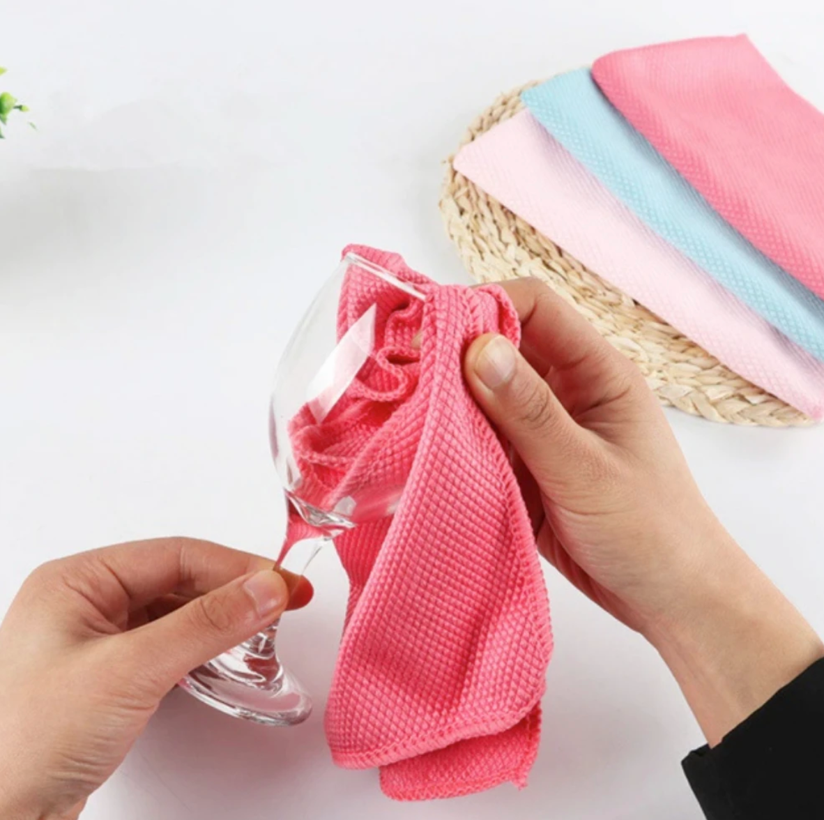 home & garden : Magic Clean Doekjes | Alles schoon in een handomdraai! | 2+2 GRATIS in van Pantino