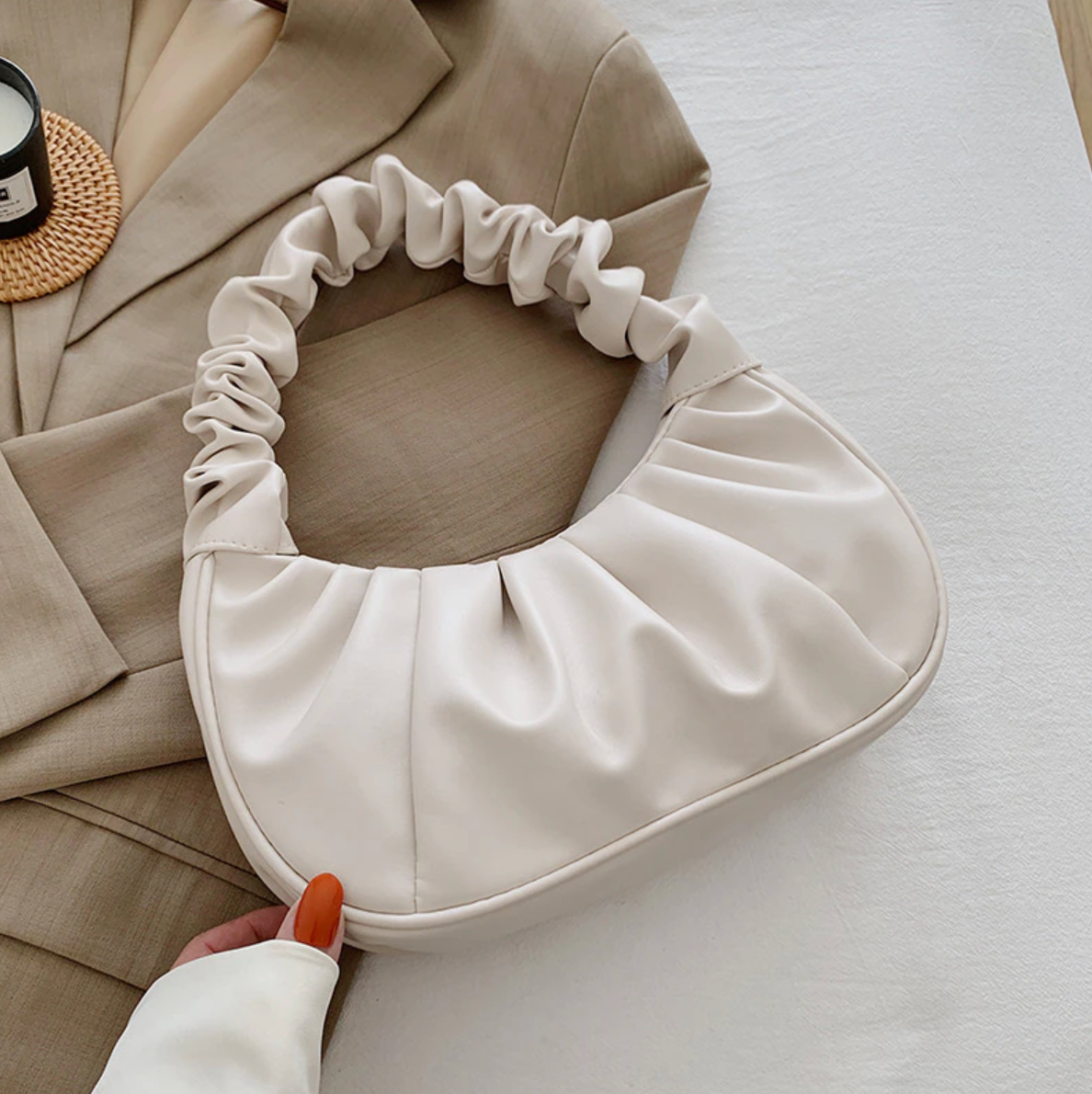 bags : Tatiana Elegante Handtas in Wit van Pantino