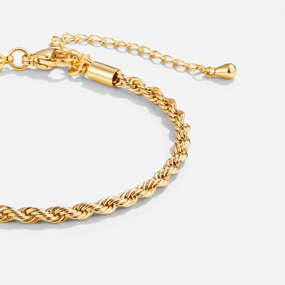 accessories : Twisted 18K Armband in 18K Goud van Pantino