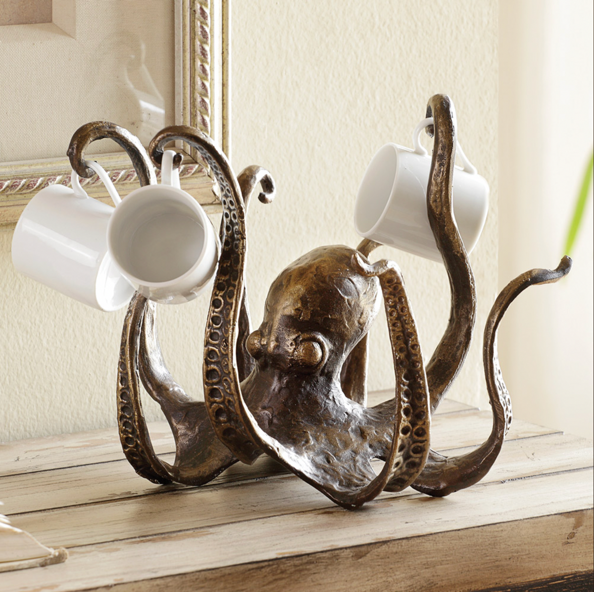 home & garden : EasyHome - Unieke octopus kopjes/mokken houder in van Pantino