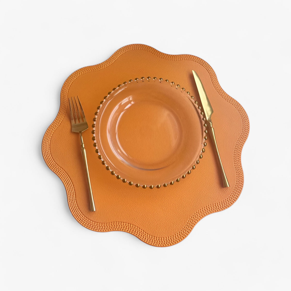 home & garden : Lily | Bloemen Placemats - Elegant en Duurzaam in Bloem Geel van Pantinoshop