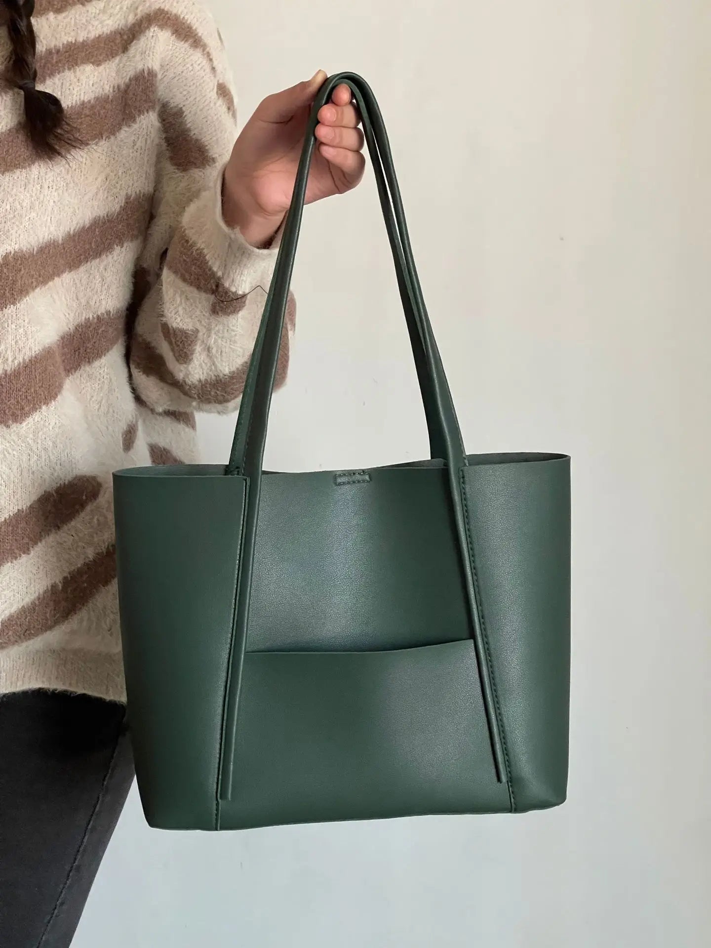 : Stella Top-Handle Bag in van Pantino