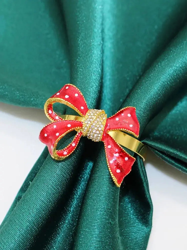 home & garden : Vakantie Elegantie | 6 Kerstservettenringen met Dennenappels - Perfect in V van Pantinoshop