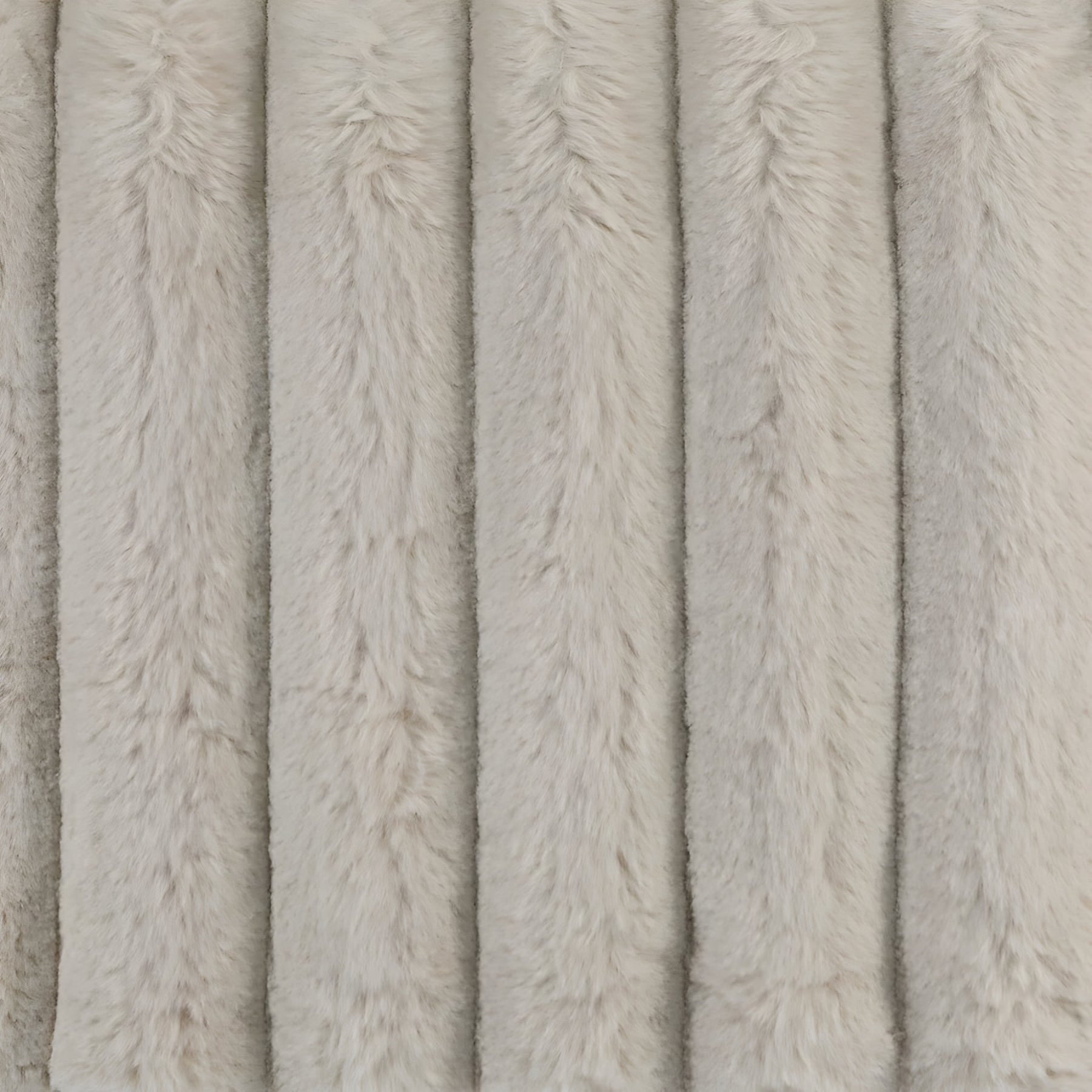 home & garden : Iris | Kussenhoes voor de Bank | Heerlijk comfortabel en stijlvol in van Pantinoshop