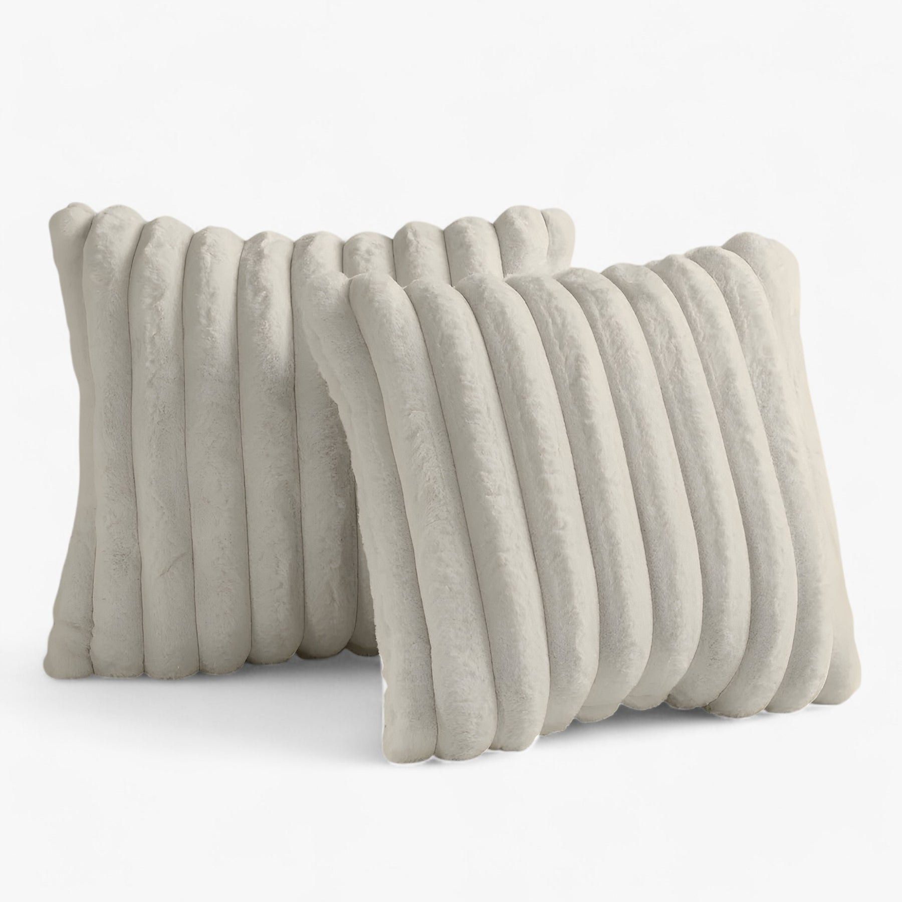 home & garden : Iris | Kussenhoes voor de Bank | Heerlijk comfortabel en stijlvol in Abrikoos van Pantinoshop