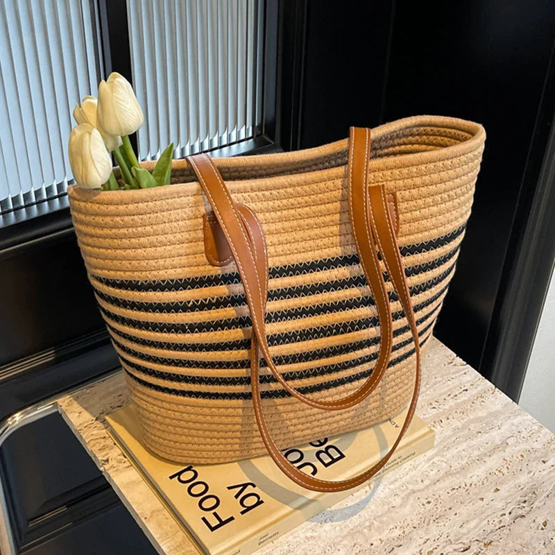 bags : HENDRIKA - Gestreept Ontwerp Grote Capaciteit Stro strand Tas in van Pantino