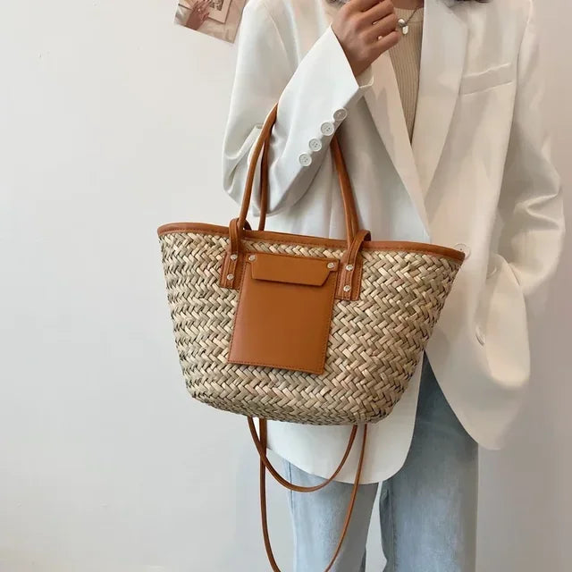 bags : JOHANNA - Grote zomerse handgemaakte strandtas voor vrouwen in Bruin 46x13.5x25cm van Pantino
