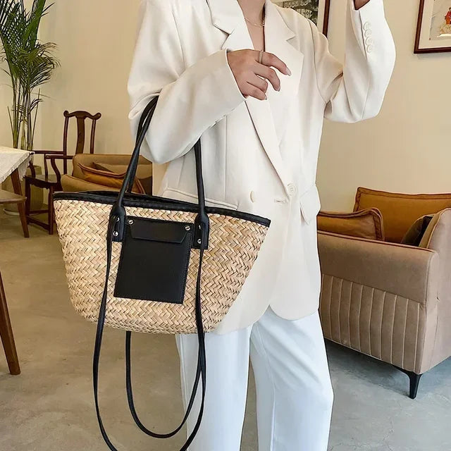 bags : JOHANNA - Grote zomerse handgemaakte strandtas voor vrouwen in Zwart 46x13.5x25cm van Pantino