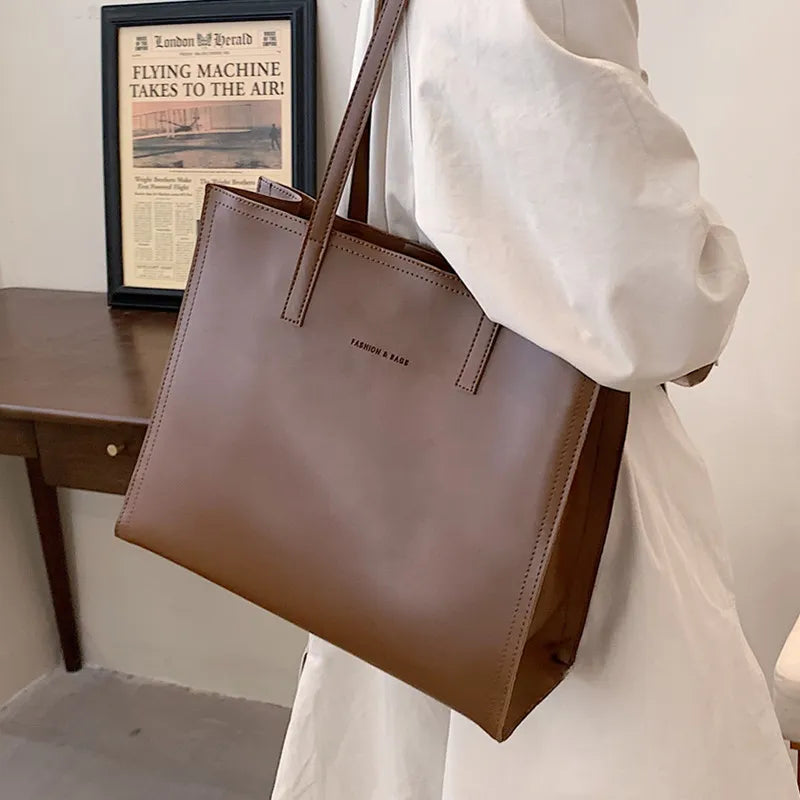 bags : Jessie - Elegante Trendy Schoudertas in van Pantino