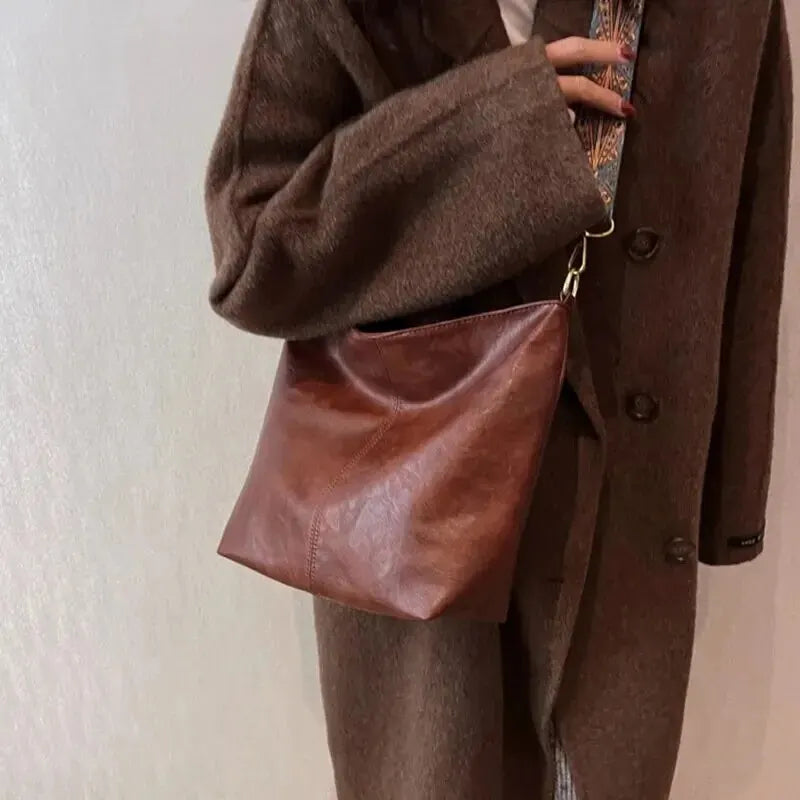 bags : KRISTI - Effen vintage schoudertas voor dames in van Pantino