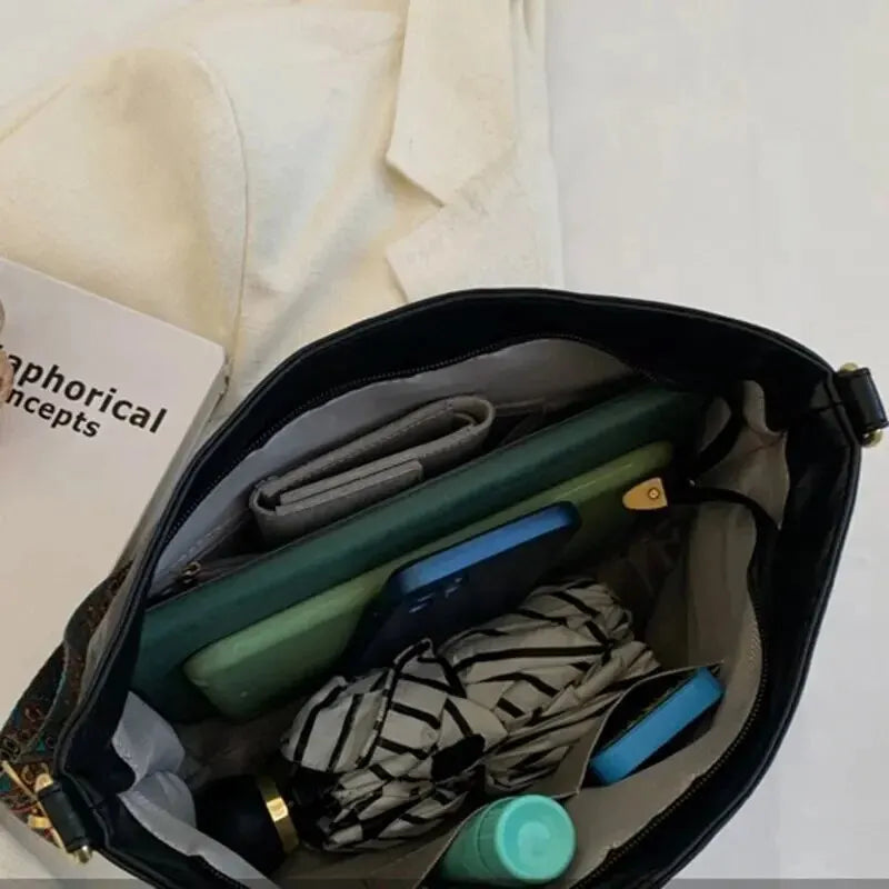 bags : KRISTI - Effen vintage schoudertas voor dames in van Pantino