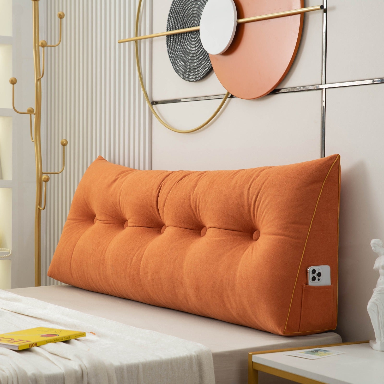 Luxe Chic™ – Ergonomisch Wigkussen voor Ultiem Comfort- €25 : Luxe Chic™ – Ergonomisch Wigkussen voor Ultiem Comfort in Oranje van Pantinoshop
