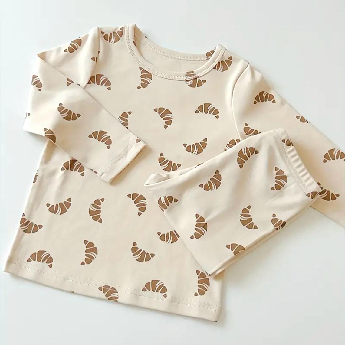 other : Schattige Croissant-Thema Pyjama Set voor Kinderen in van Pantinoshop