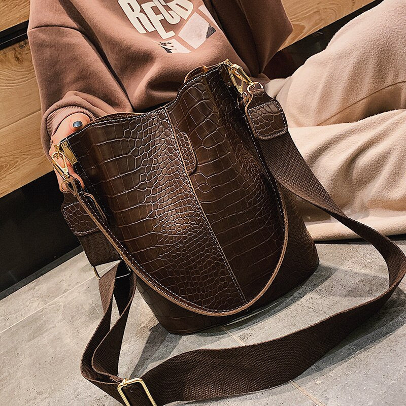bags : Celeste - Elegante Enkele Schoudertas in Coffee van Pantino
