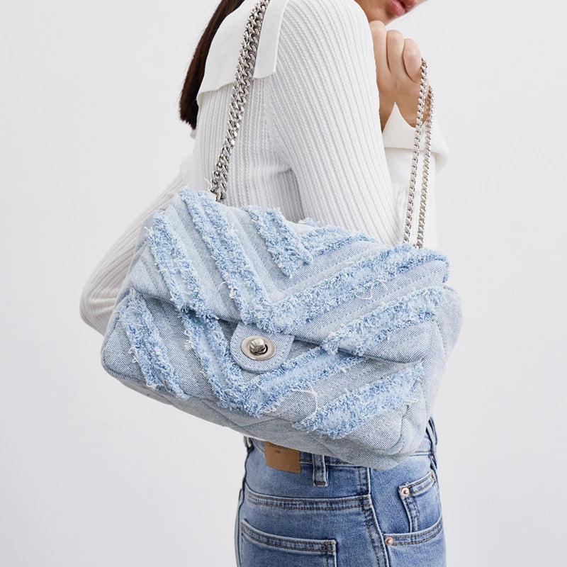 bags : Vera Denim Kettingtas in Blue van Pantino
