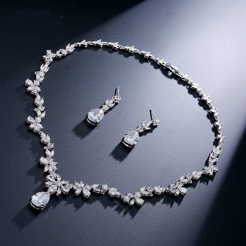 accessories : Dames Kristallen Juwelen Set in Sliver van Pantino