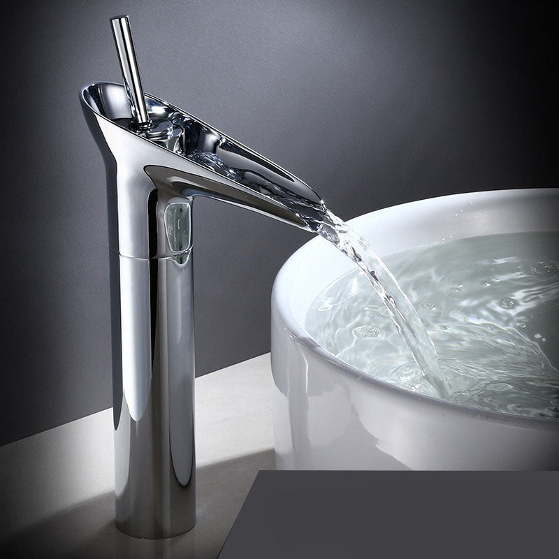 home & garden : Huck - Waterval antieke kraan badkamer wastafel kraan messing wastafelmengkranen in Chroom hoog van Pantino