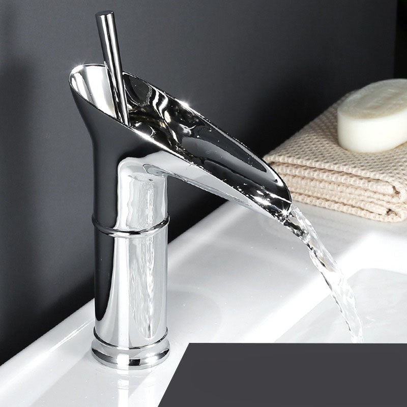 home & garden : Huck - Waterval antieke kraan badkamer wastafel kraan messing wastafelmengkranen in Chroom kort van Pantino