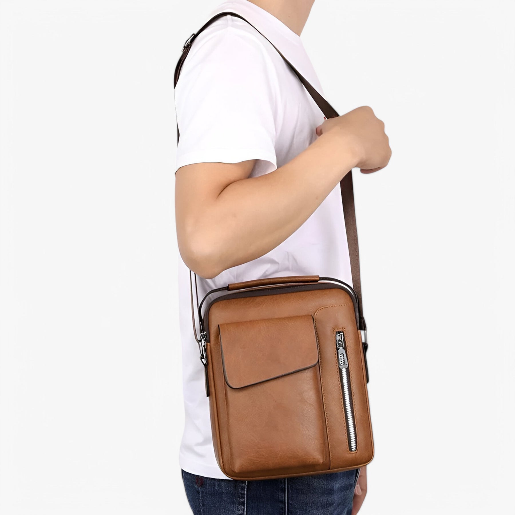 bags : Prestige™ – Luxe Leren Schoudertas voor Stijl en Functionaliteit in Bruin van Pantinoshop