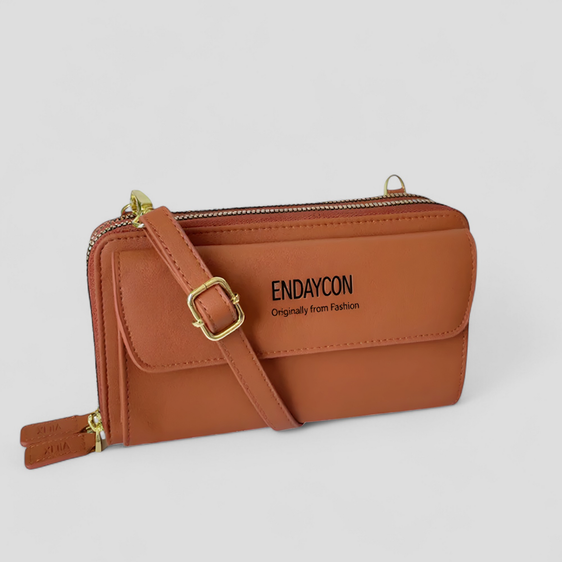 bags : EviBella | Compact Telefoontasje in Bruin (pre-order) van Pantino