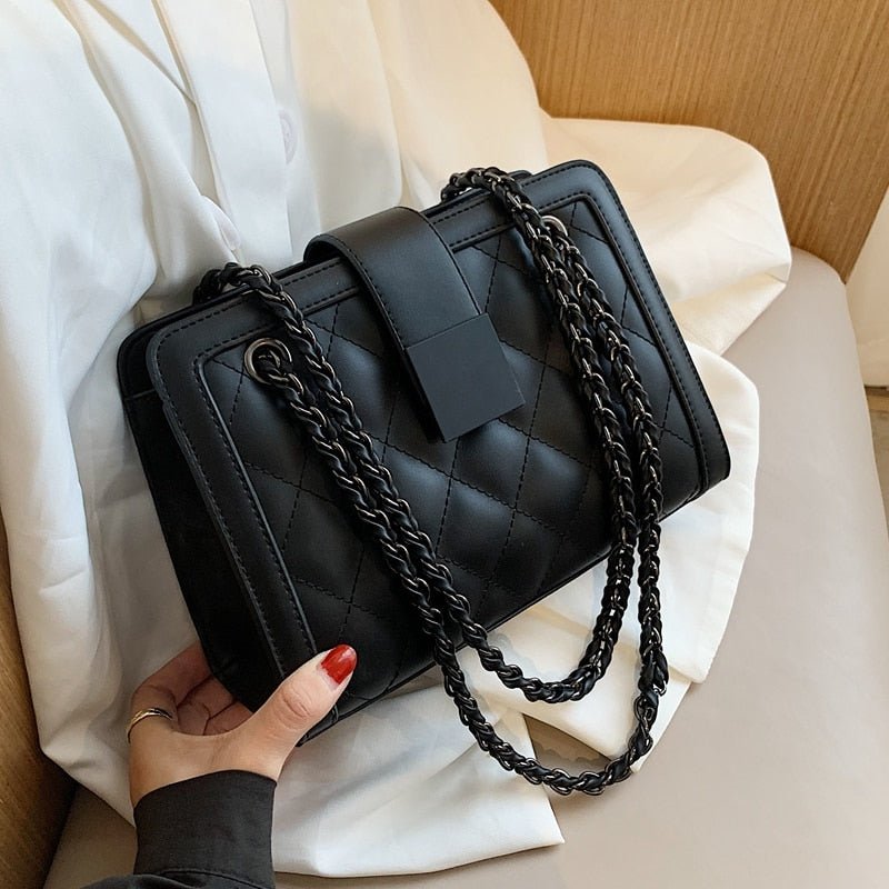 bags : Chain | Dames Crossbody Tas in Default Title van Pantino