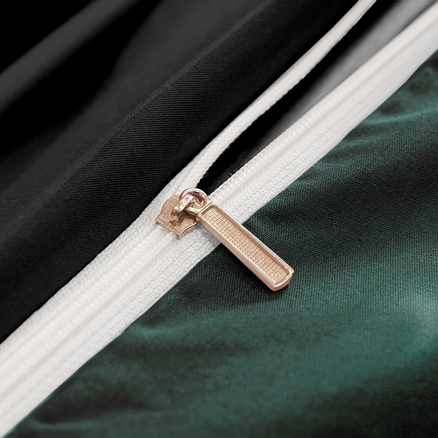 home & garden : Luxe Layers - Libelle Dekbedovertrek Beddengoed Set in van Pantino