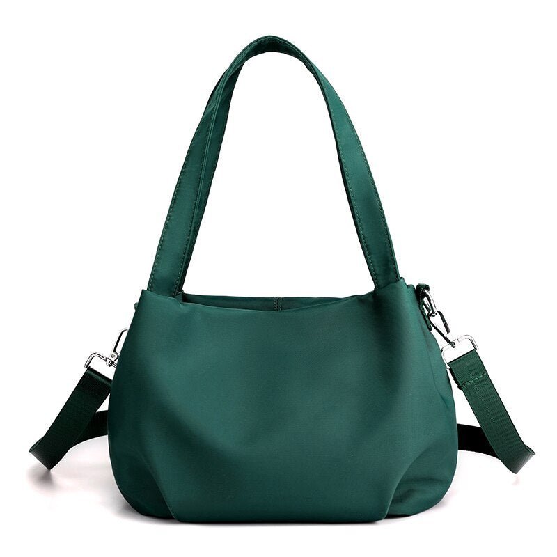 bags : Dunja | Lichtgewicht Casual Nylon Tas in Donkergroen van Pantino
