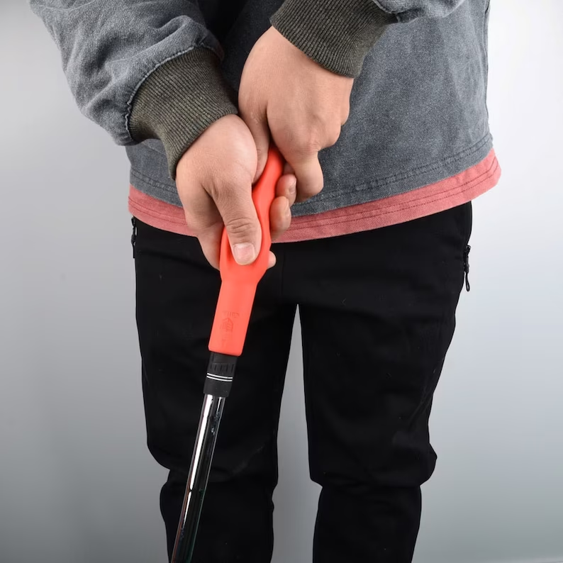 outdoor equipment : Golf Grip Training Hulpmiddel in Rechtshandig Rood van Pantino