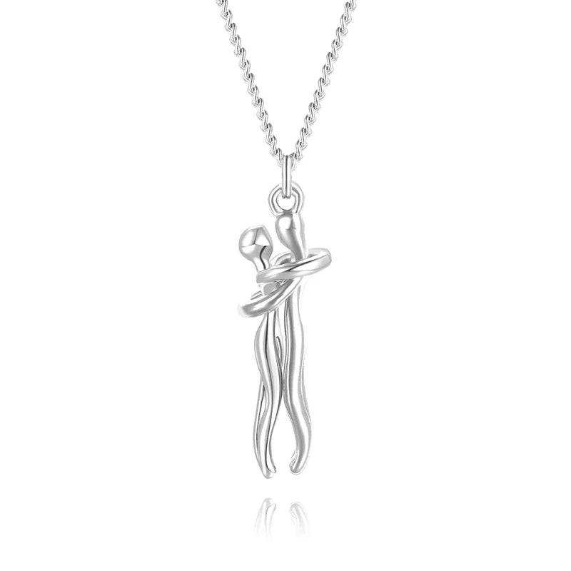 accessories : Hug | Symboliseert warmte, verbinding en oprechte genegenheid in Zilver van Pantino
