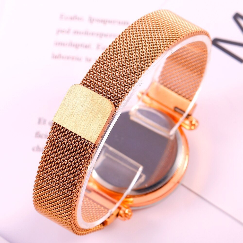 watches : Kristal Sterren Horloge Met Magnetisch Sluitbaar Bandje | Galaxy Look in van Pantino