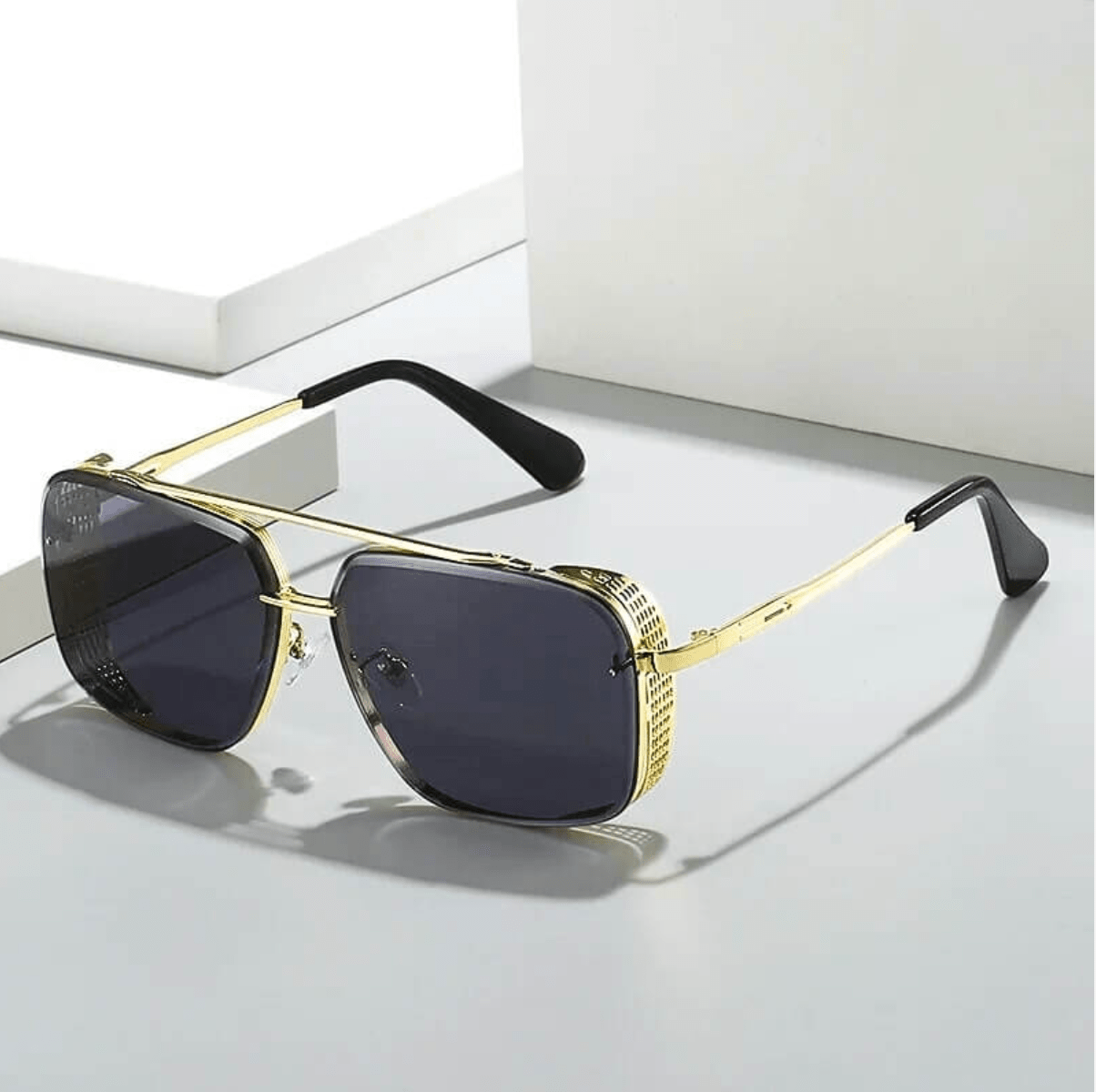 accessories : Leonard Buccino in Zwart van Pantino
