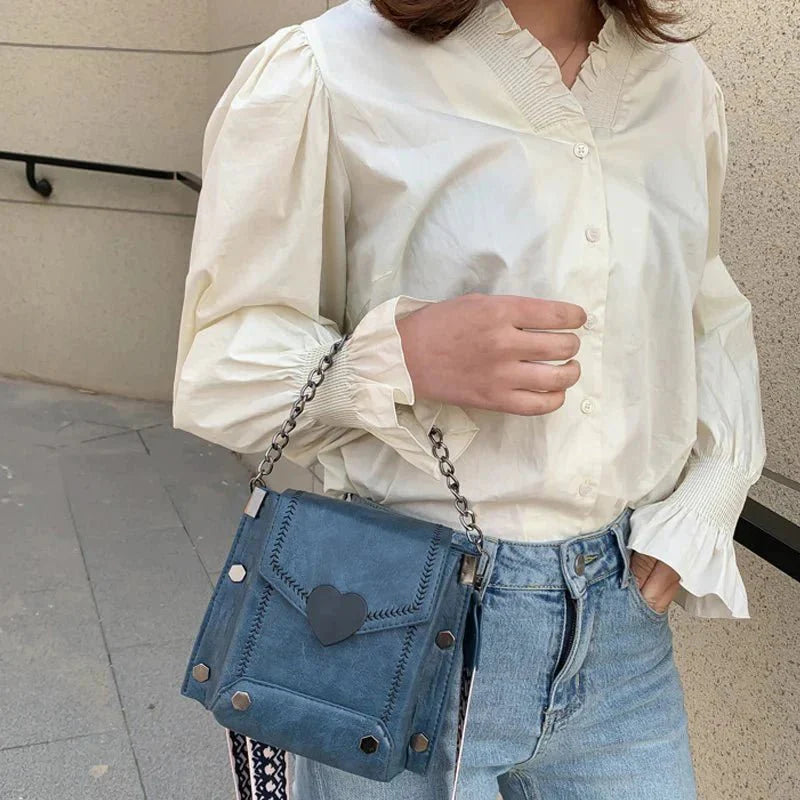 bags : Lola | Stoere Leren Schoudertas Met Riem voor Dames in Blauw van Pantino