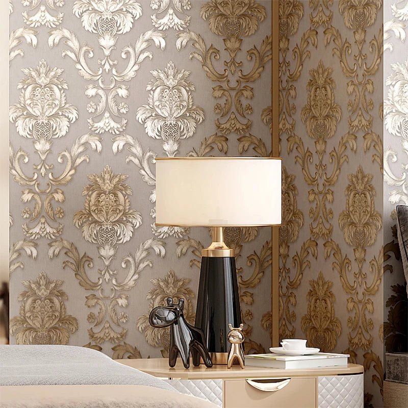 home & garden : Khaki Antiek Goud Damast Behang in van Pantino
