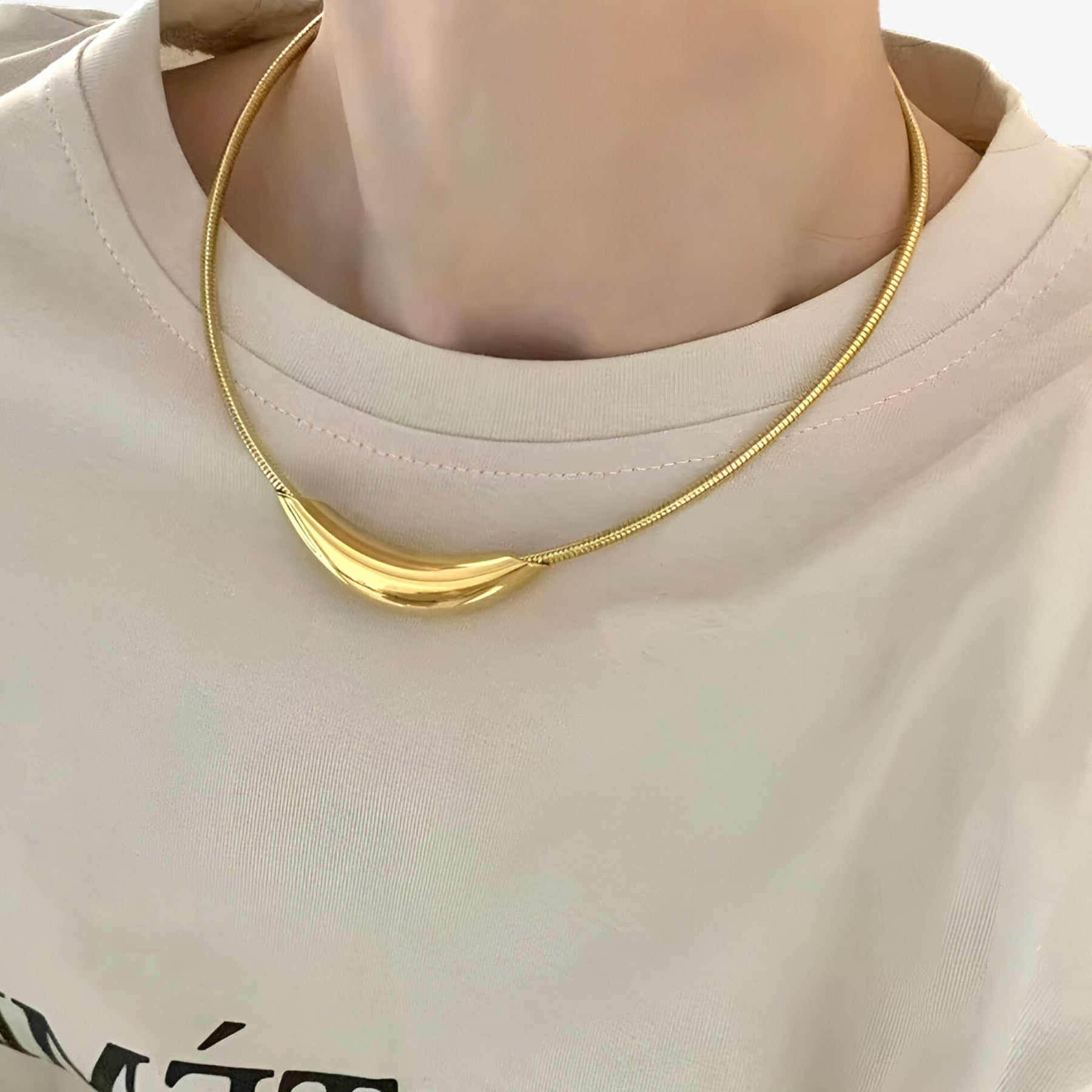 accessories : Riley | Slangenbeen Ketting - Voor een verfijnde afwerking in van Pantinoshop