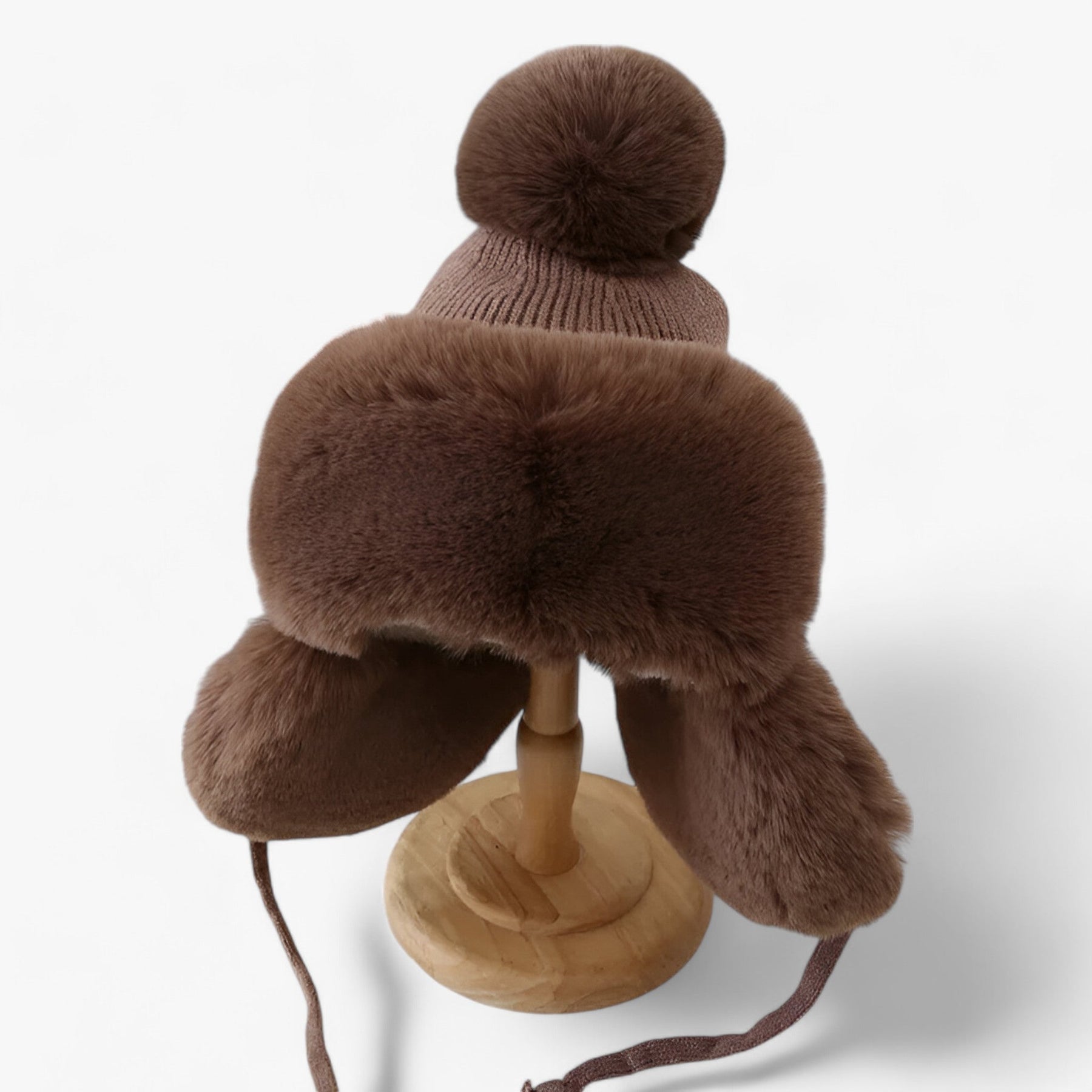 accessories : Nina | Lei Feng Hut - Dikke warmte met elegante oorkleppen in Bruin Volwassen van Pantinoshop
