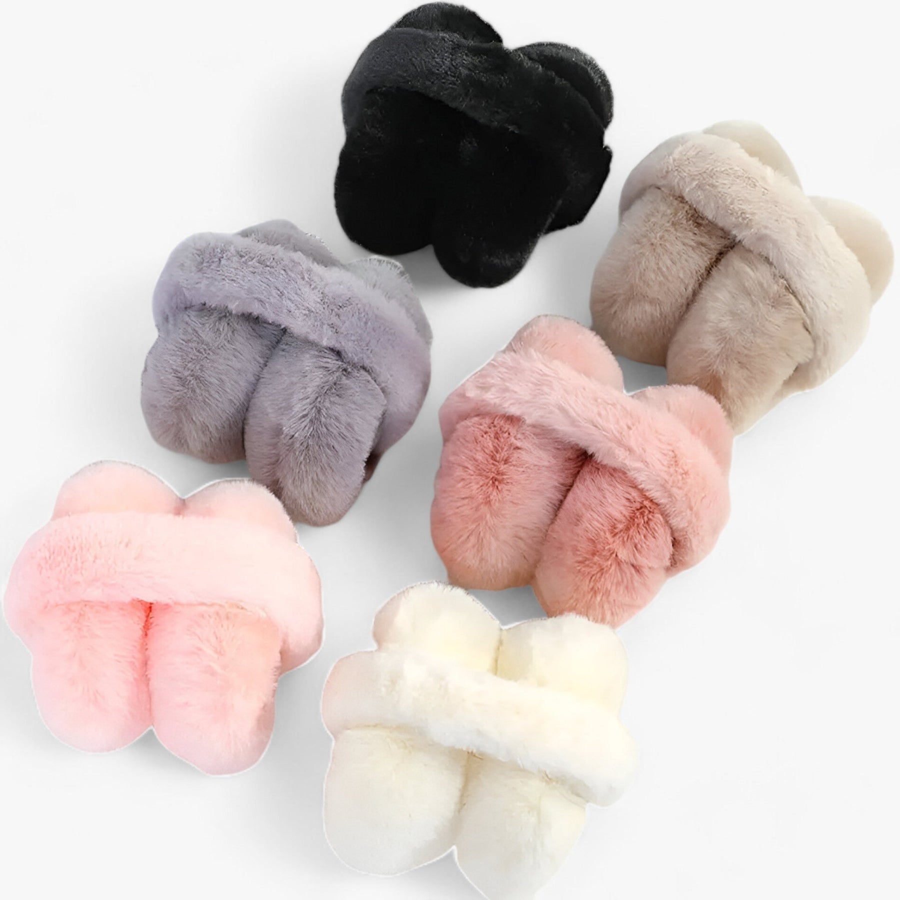 accessories : Mila | Zachte pluche oordopjes - Bescherming tegen de kou in van Pantino